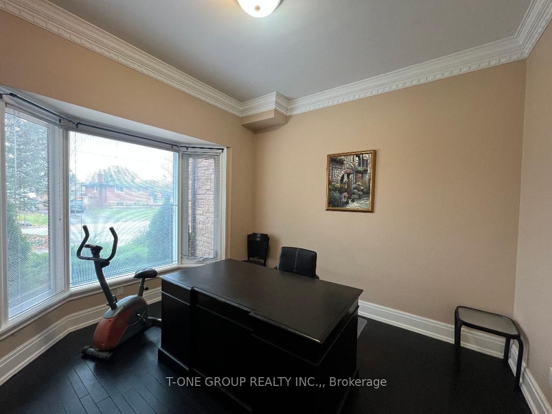 411 Kerman Ave