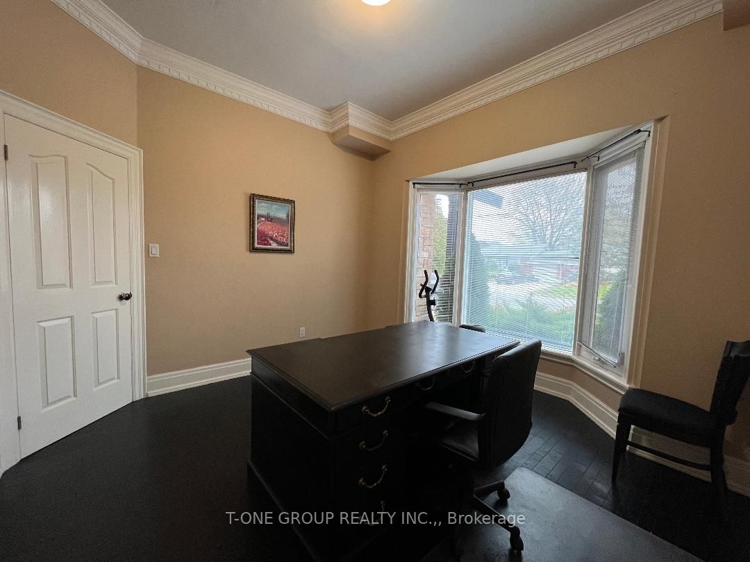 411 Kerman Ave