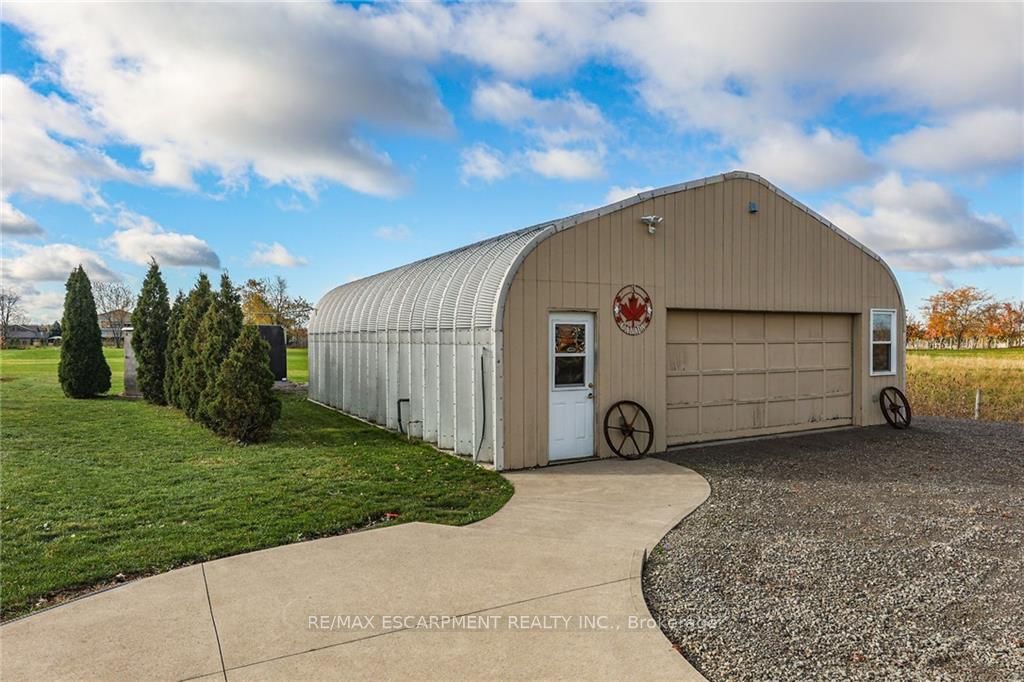 88 Kemp Rd E