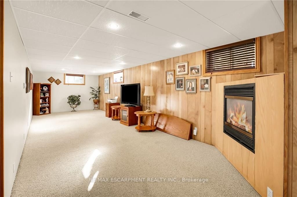 88 Kemp Rd E