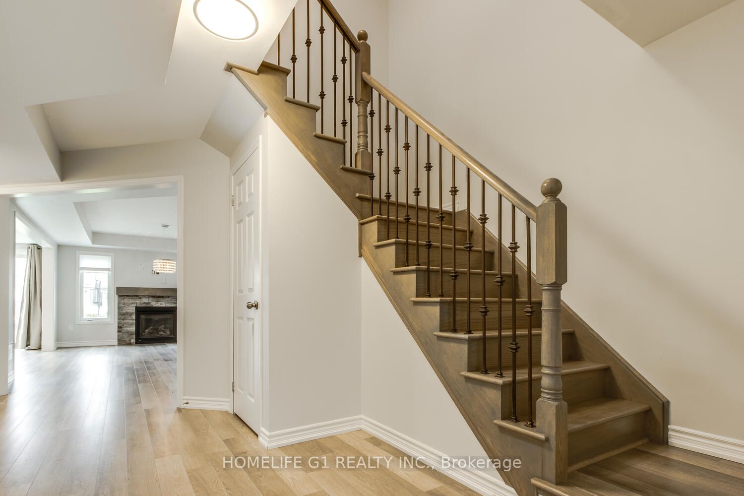 11 Masters Cres
