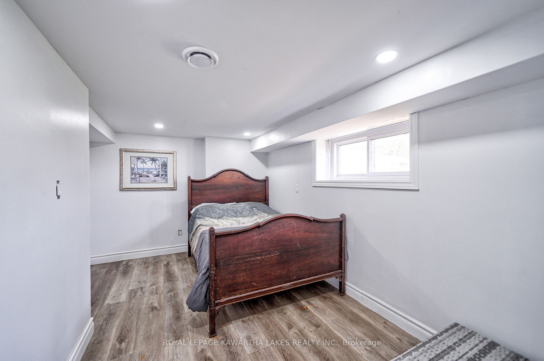 5 Robinson Ave