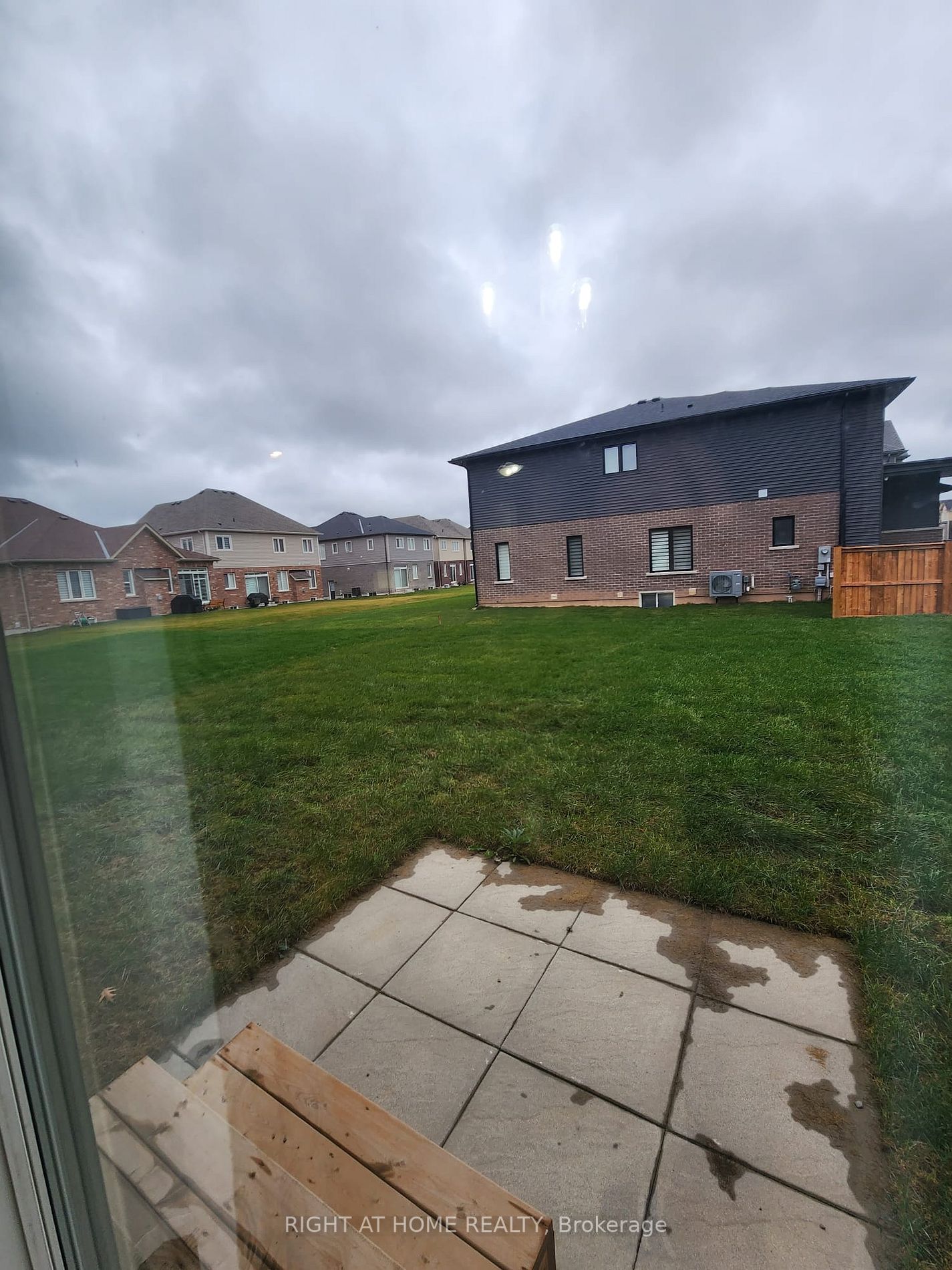 4237 Shuttleworth Dr