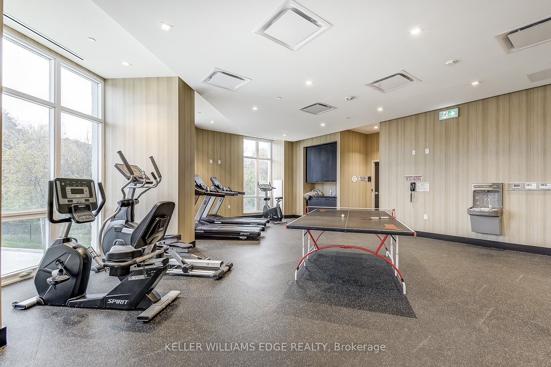 2750 King St E, #601