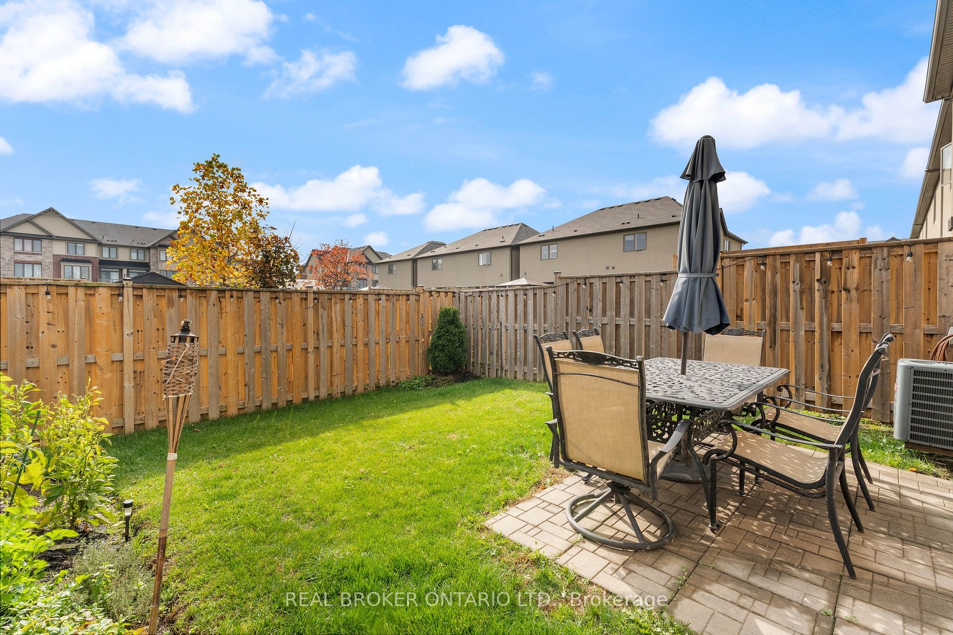 70 Dodman Cres