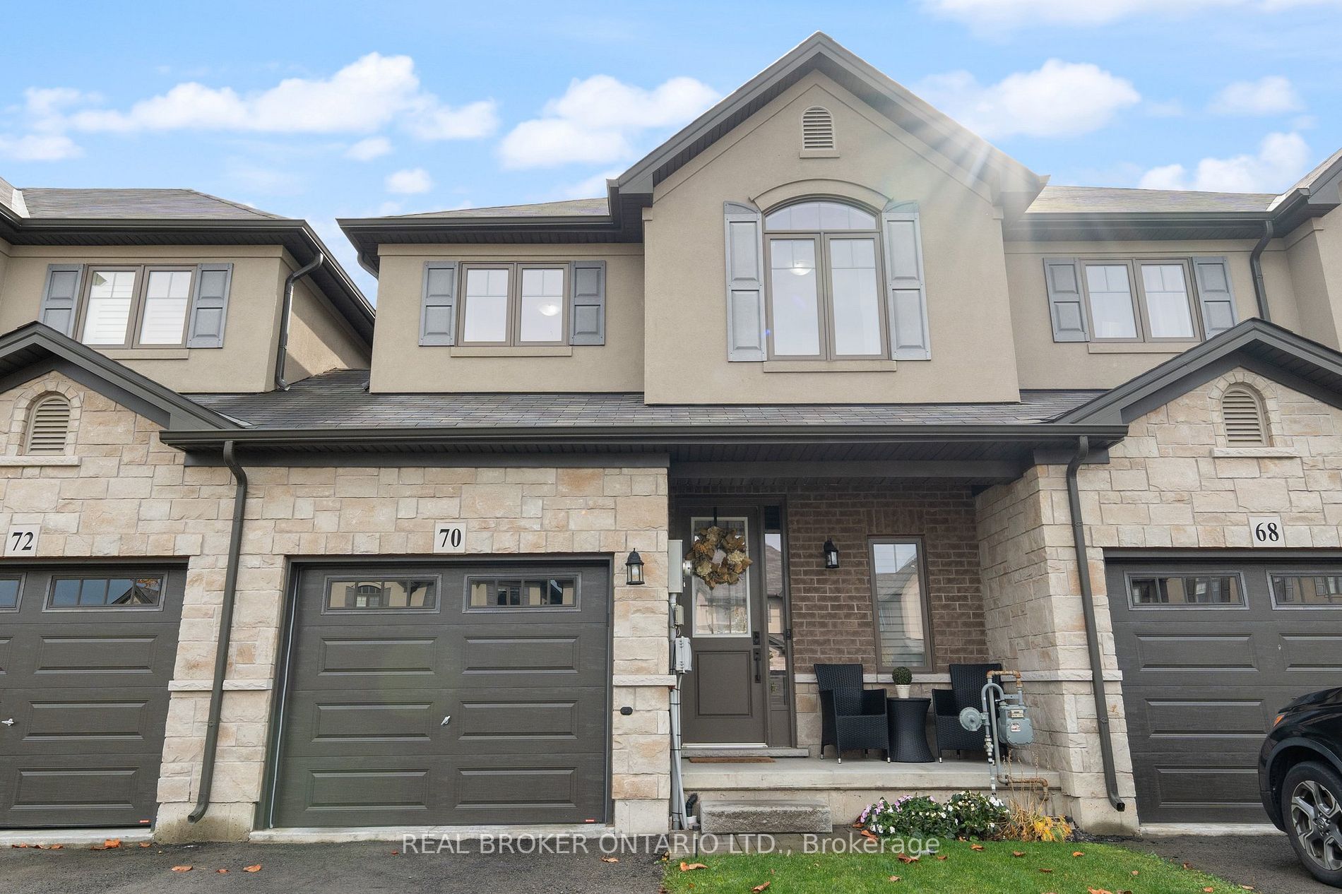 70 Dodman Cres