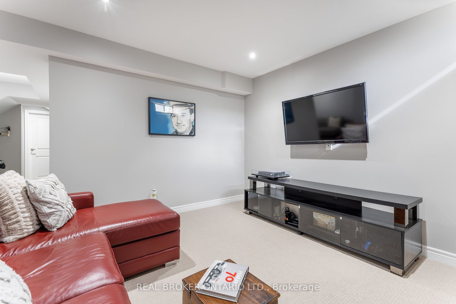 70 Dodman Cres