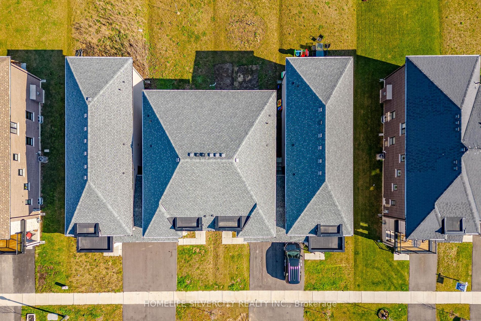 1127 Edinburgh Dr