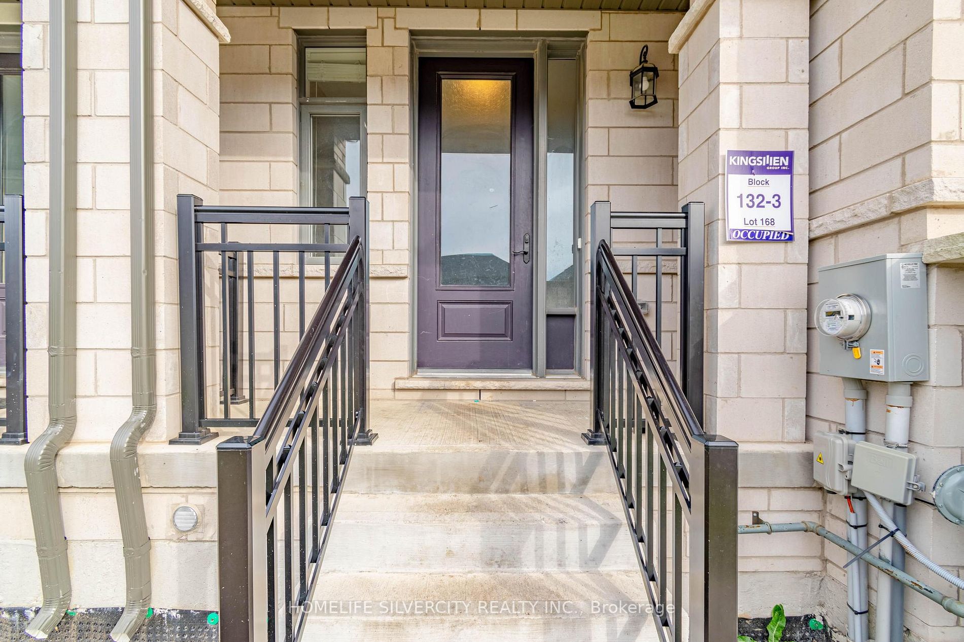 1127 Edinburgh Dr