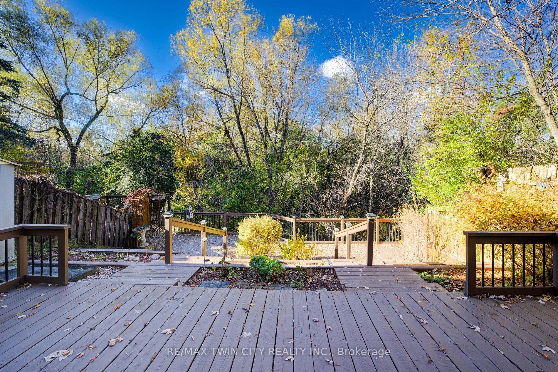 31 OLD CARRIAGE Drive