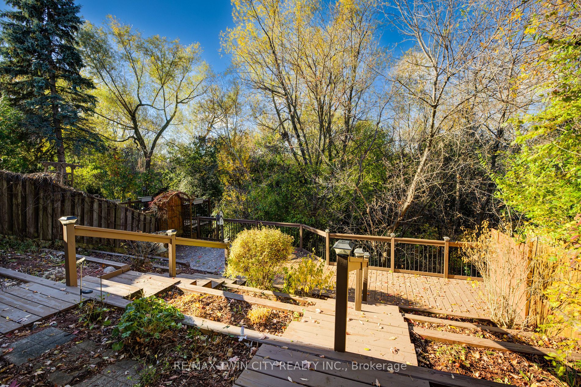 31 OLD CARRIAGE Drive