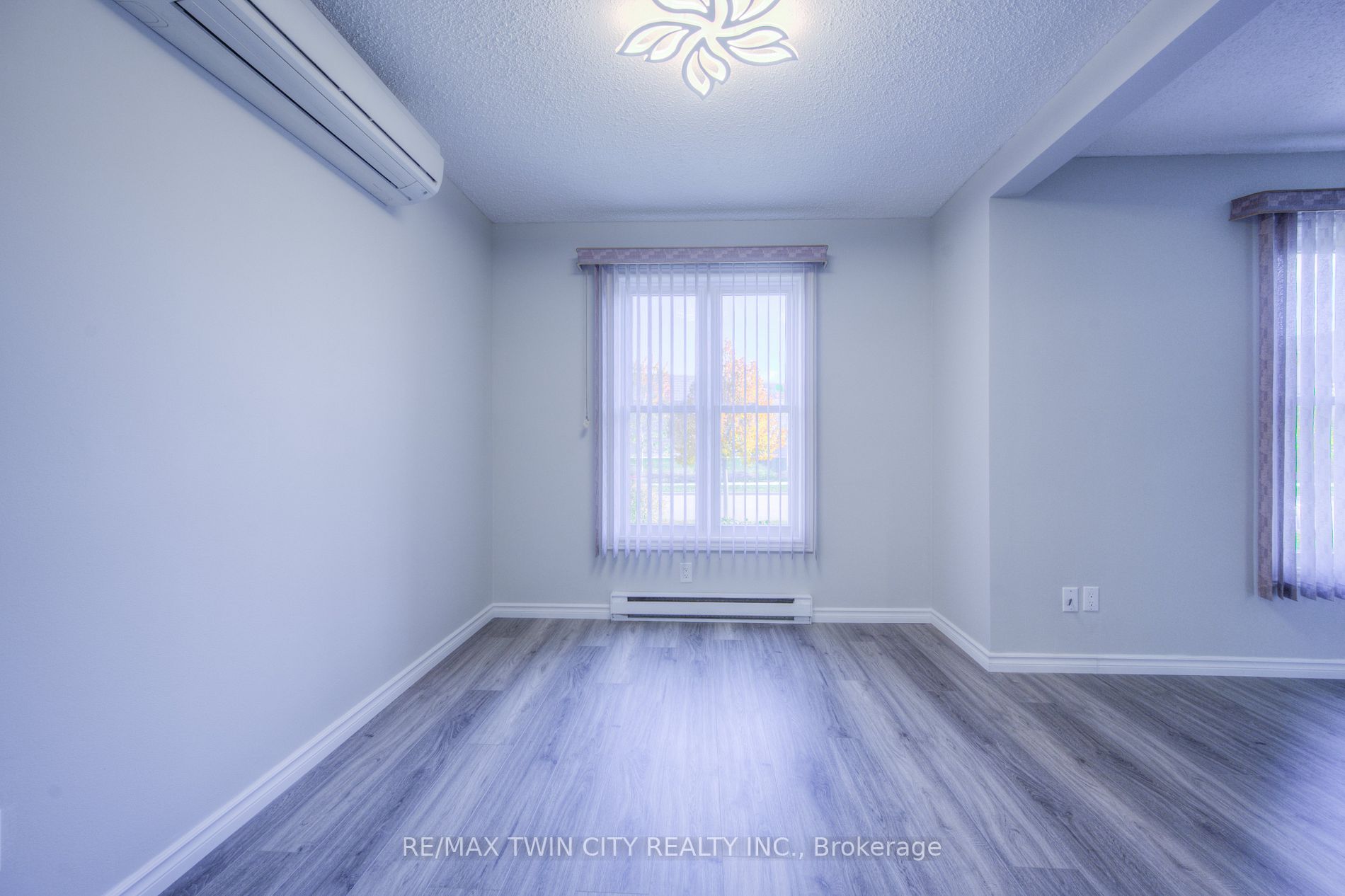 31 OLD CARRIAGE Drive