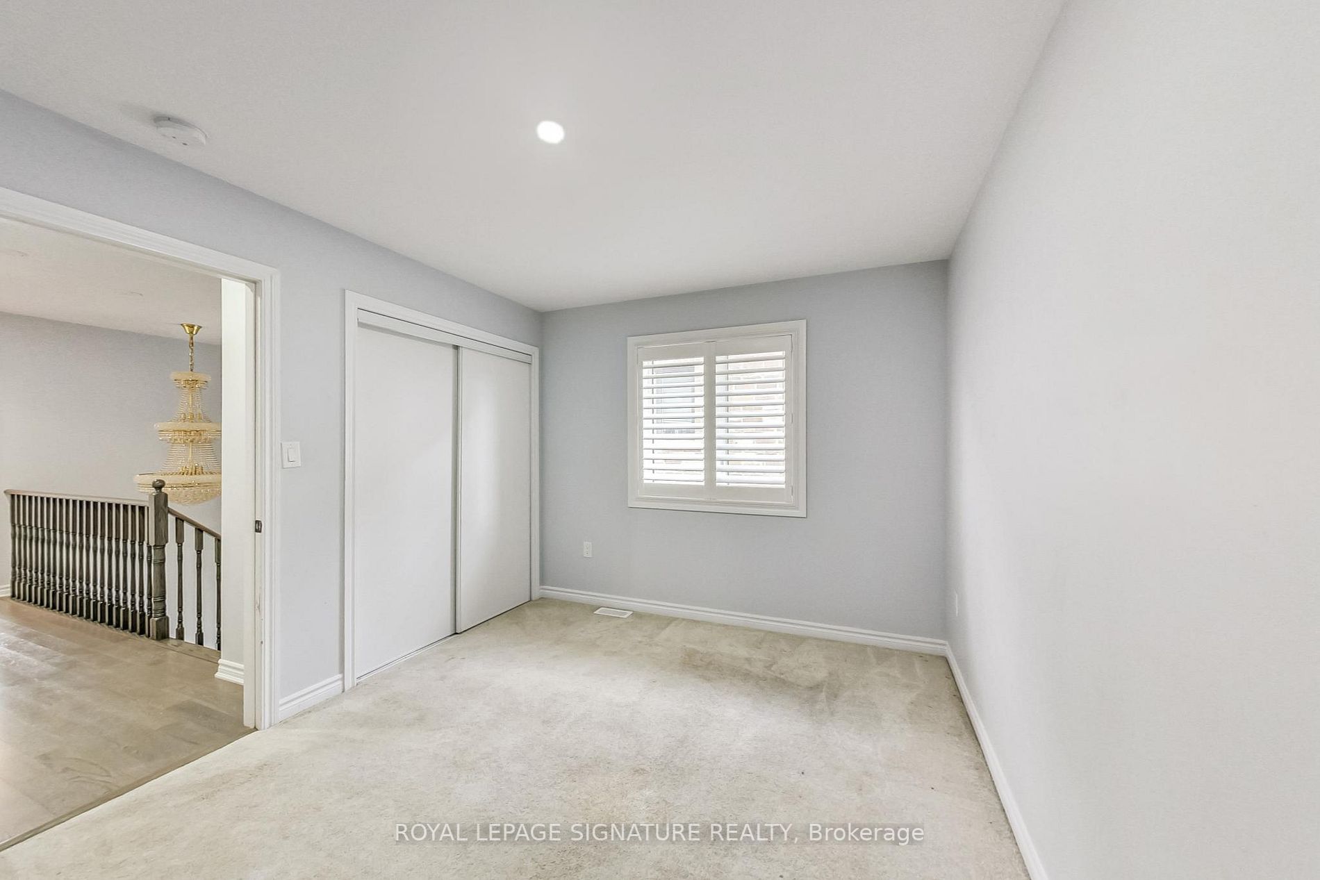 22 Larry Crescent