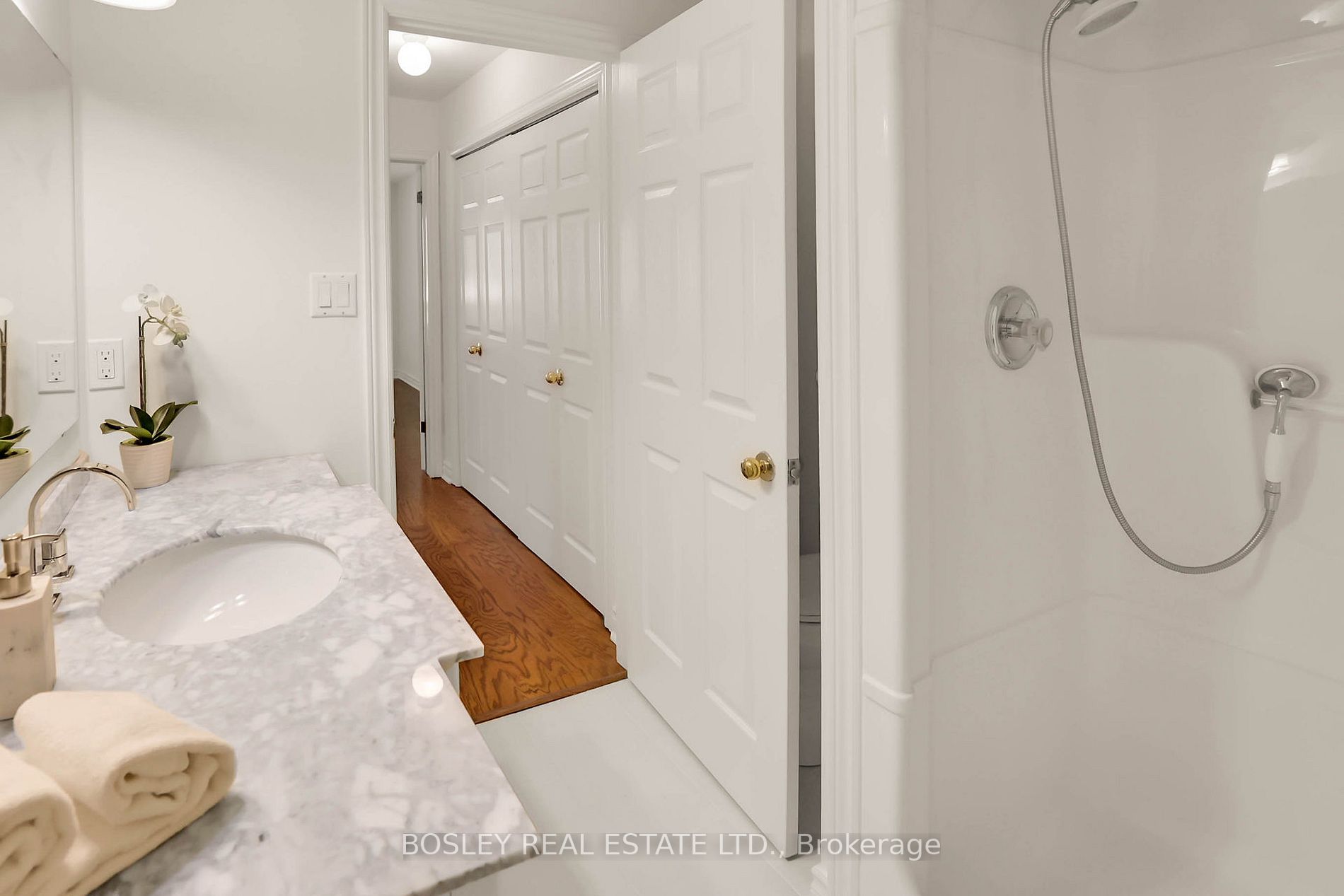 19 Bartlett Ave, #28