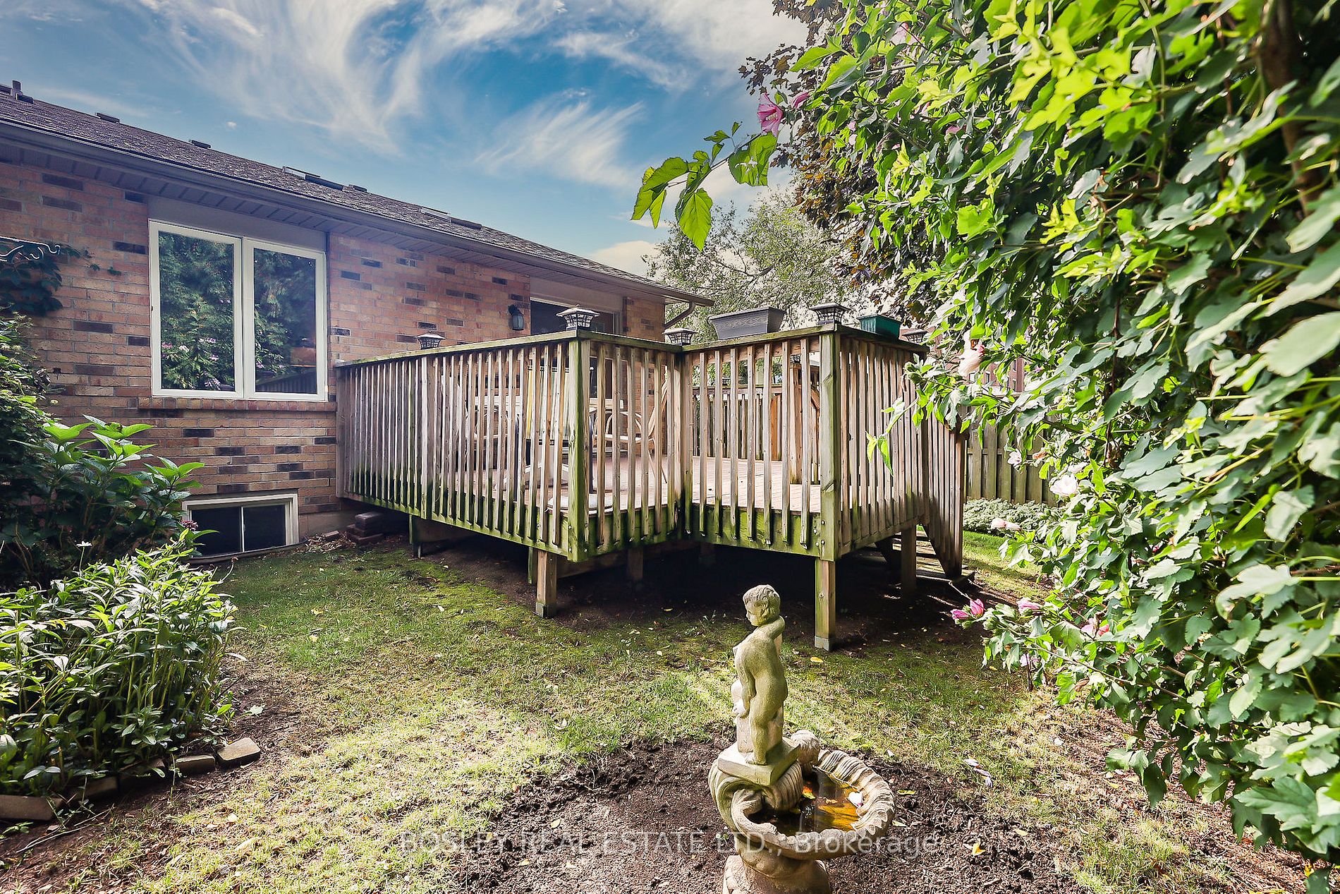 19 Bartlett Ave, #28