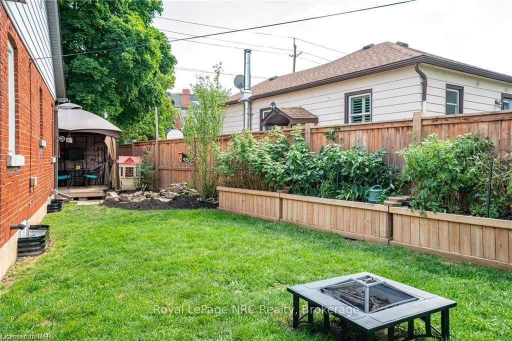 1 Keating St