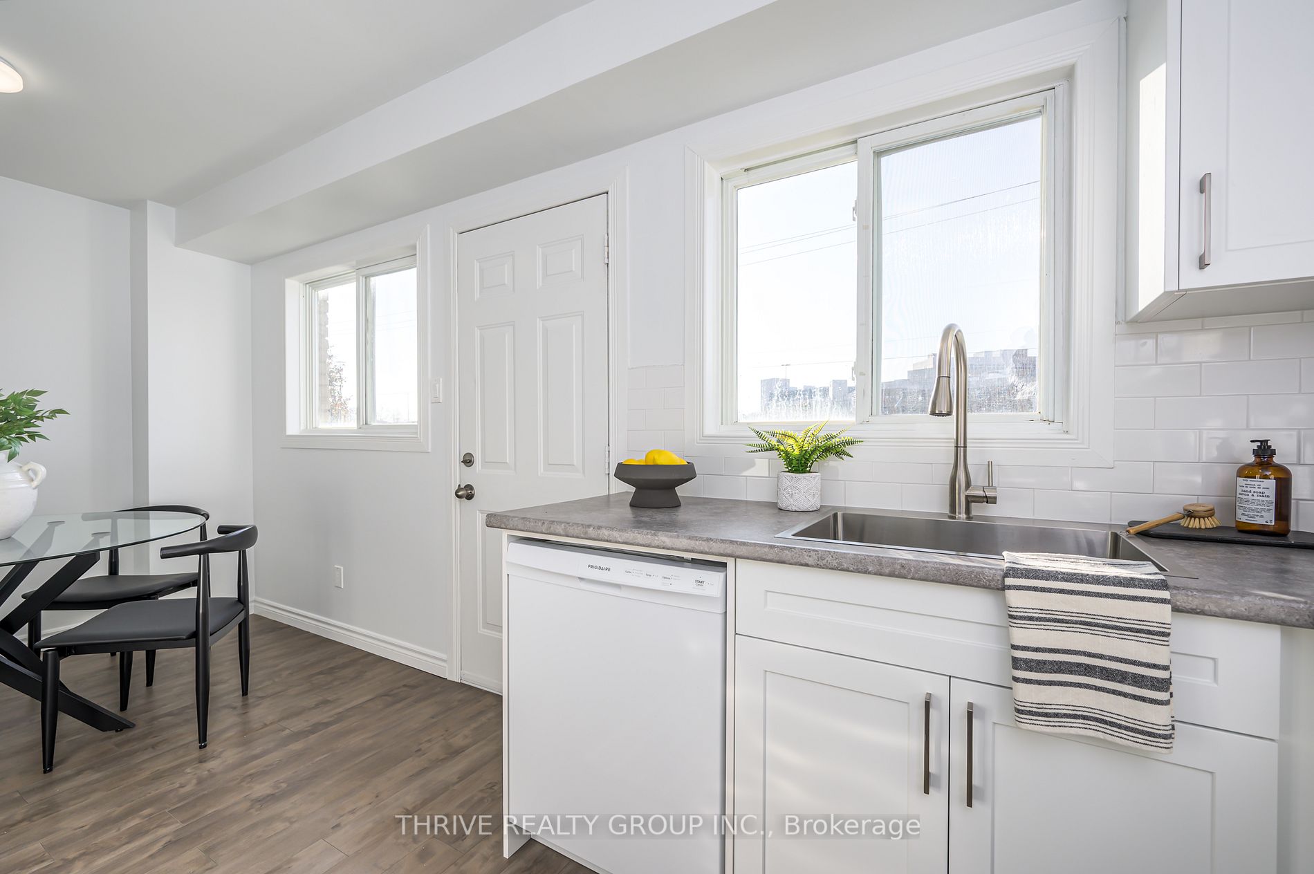 320 Westminster Ave, #50