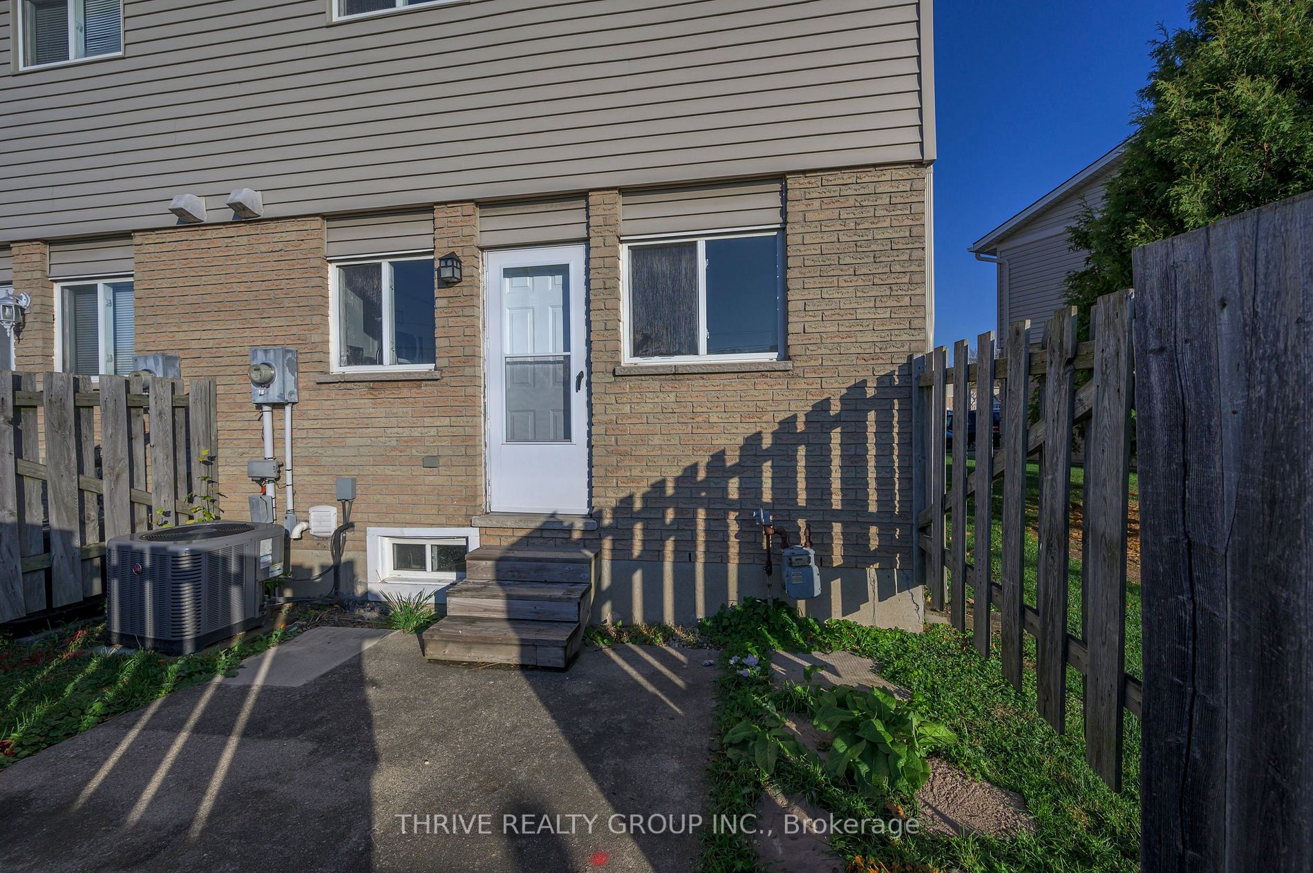 320 Westminster Ave, #50