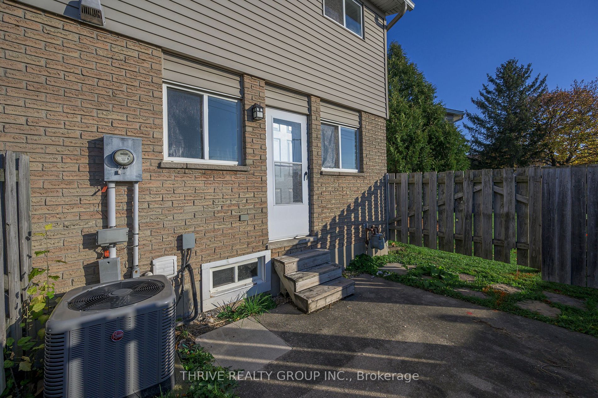 320 Westminster Ave, #50
