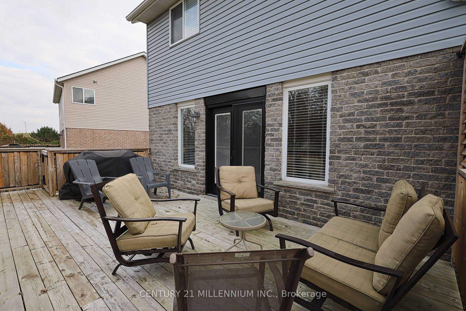 222 Franklyn St