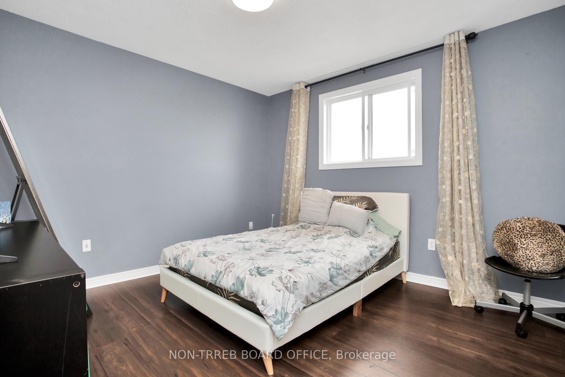 705 North Leaksdale Circ