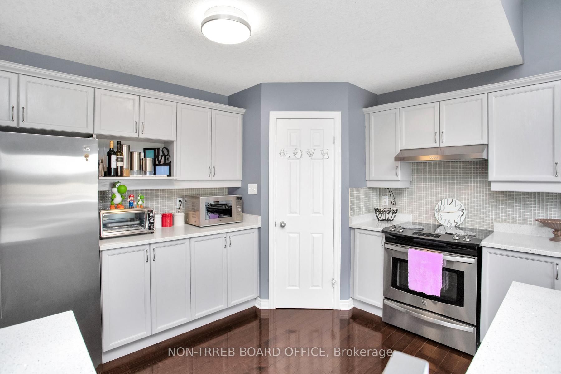 705 North Leaksdale Circ