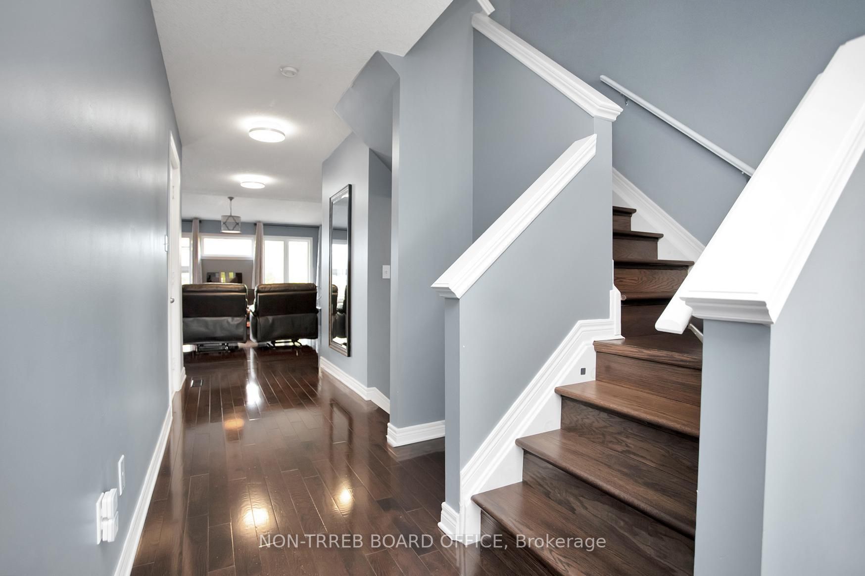 705 North Leaksdale Circ