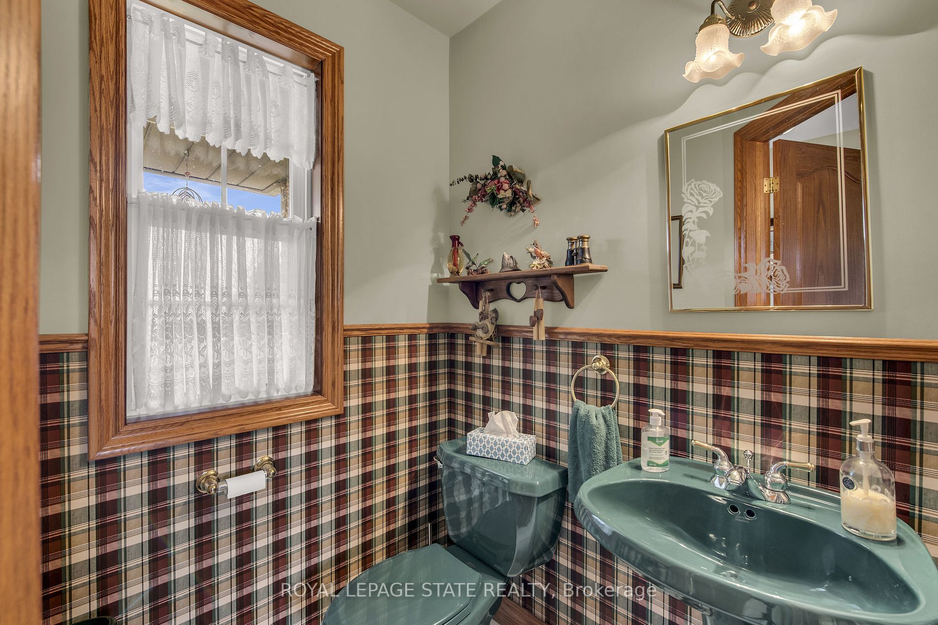 1182 Book Rd W