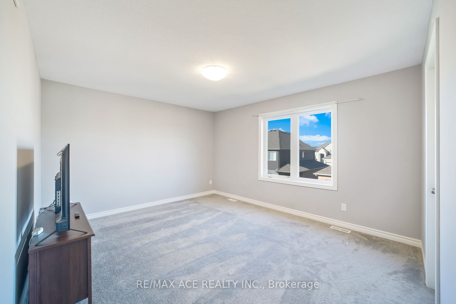 107 Honey St