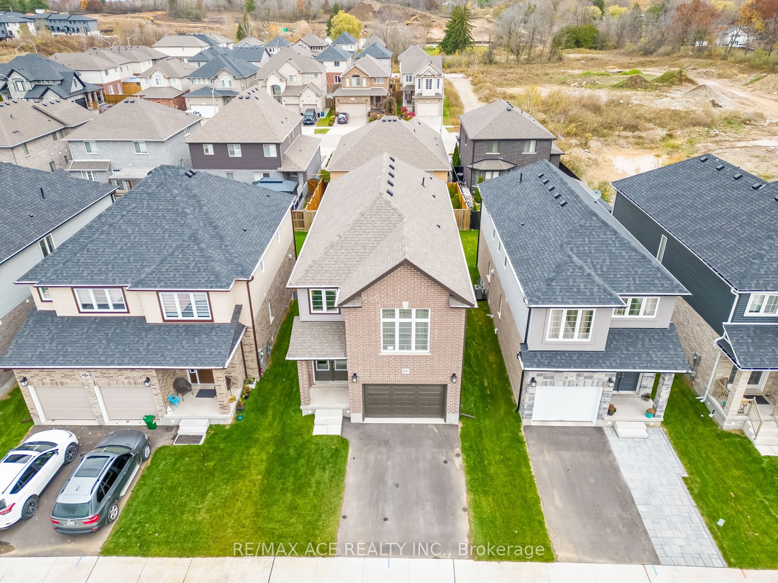 107 Honey St