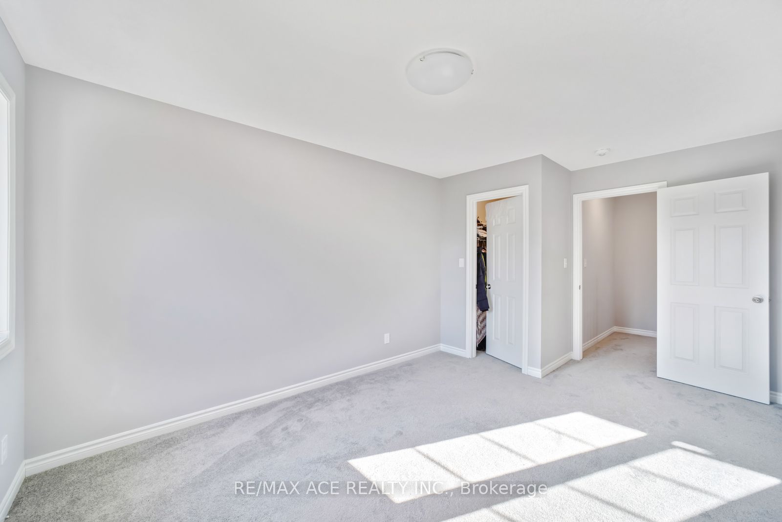 107 Honey St