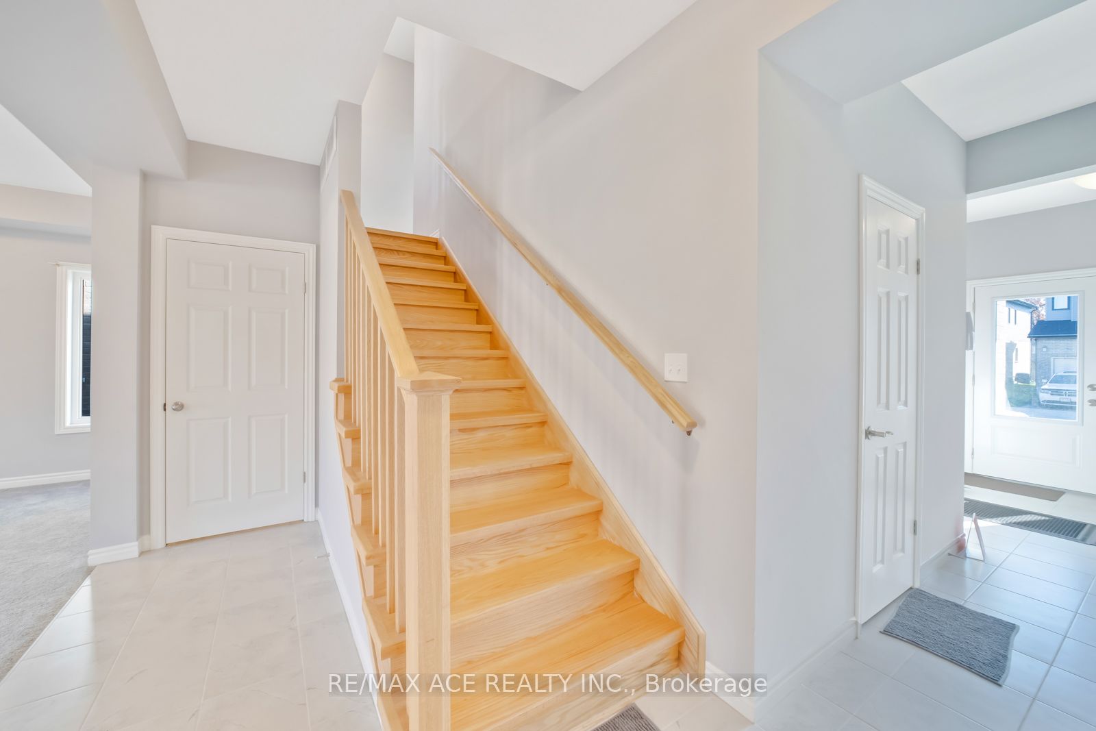 107 Honey St