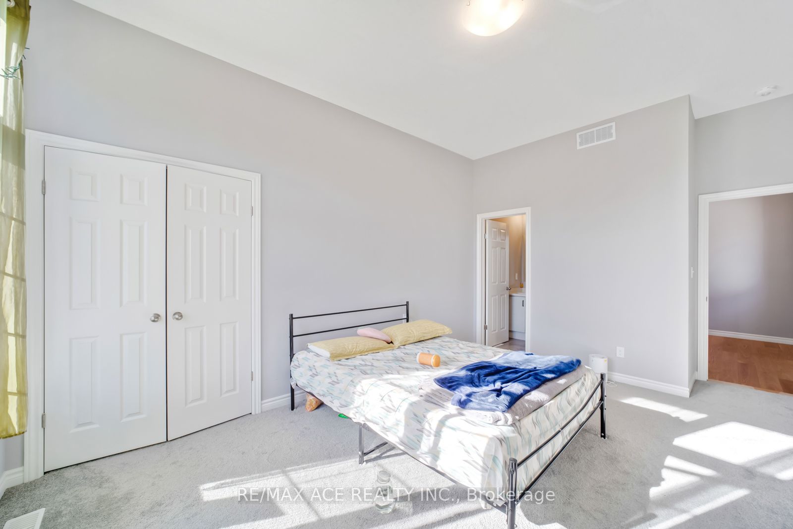 107 Honey St