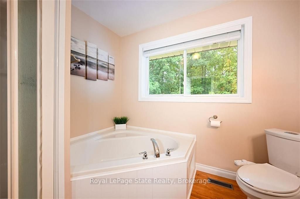 13 Geddes St