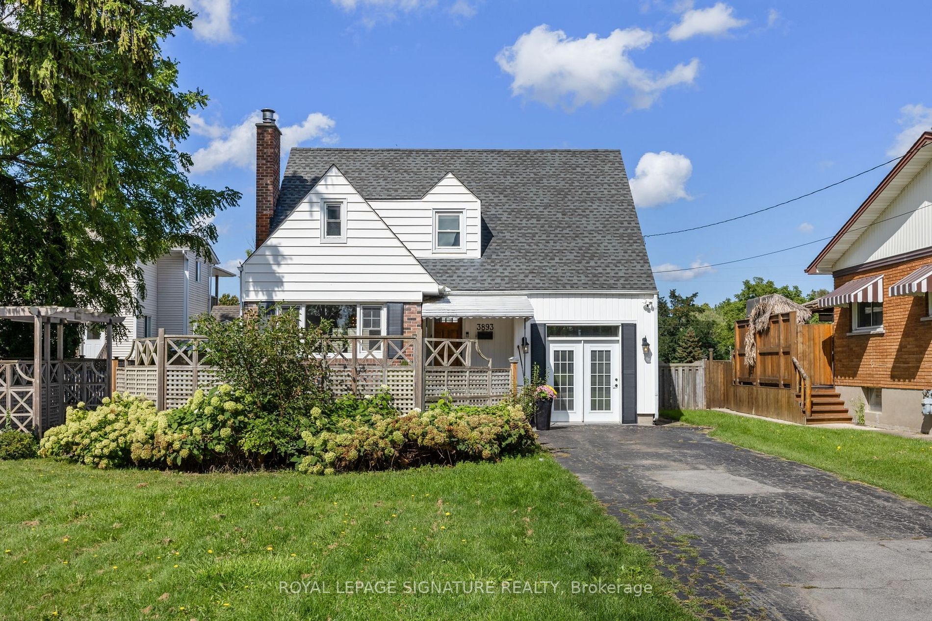 3893 Main St, #Main