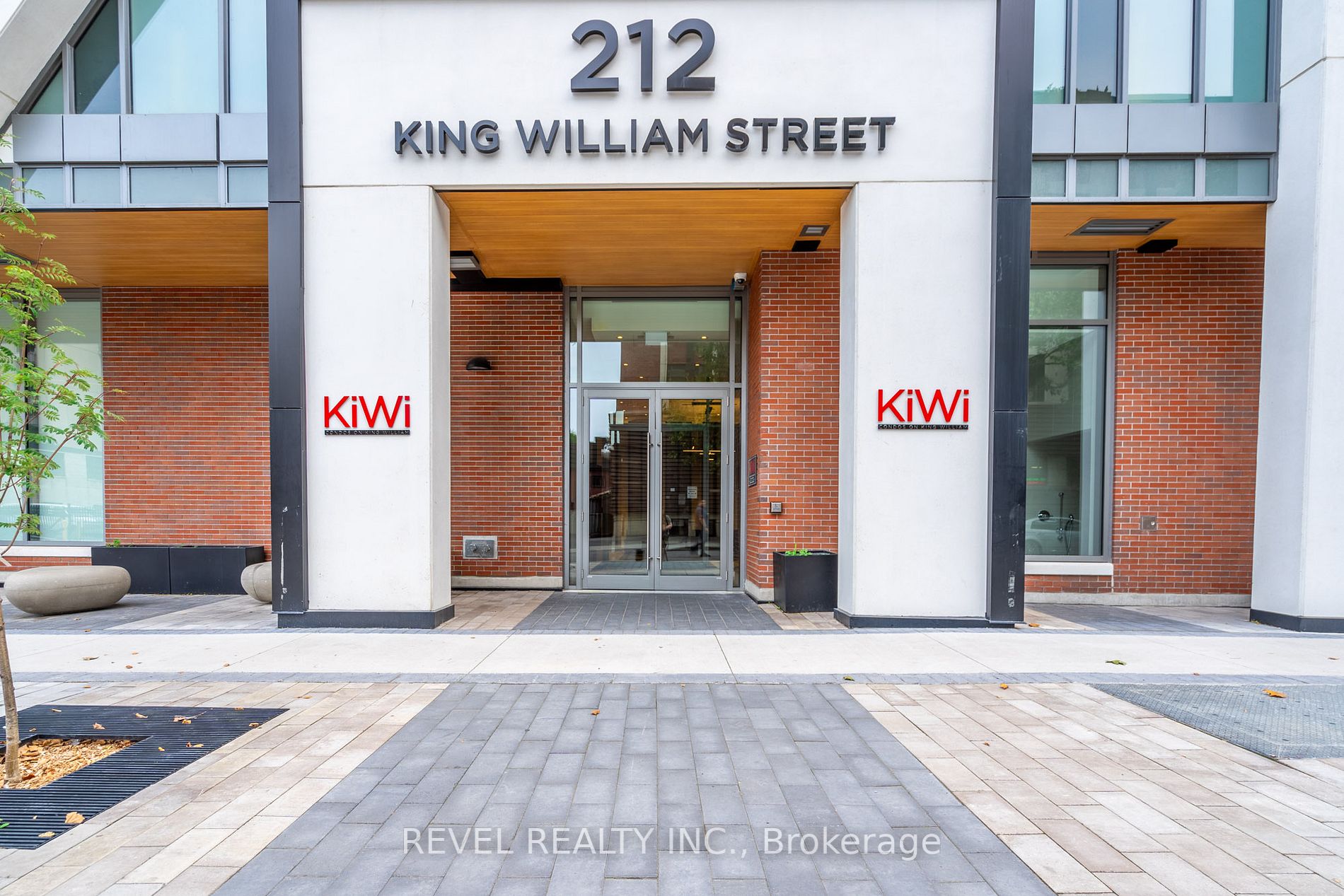 212 King William St, #310