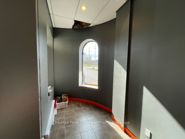 27 Copernicus Blvd, #6
