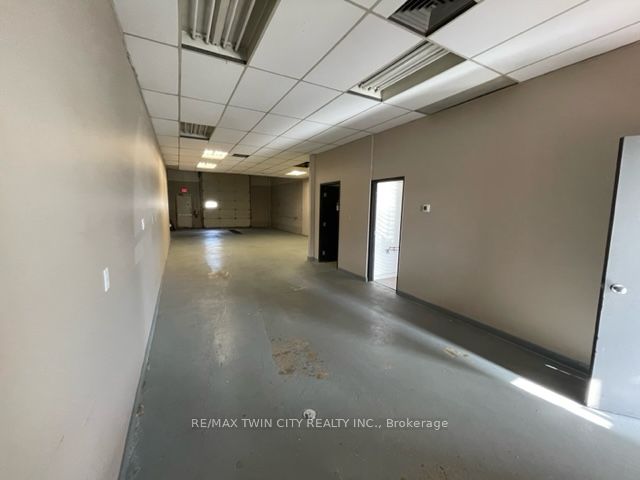 27 Copernicus Blvd, #6