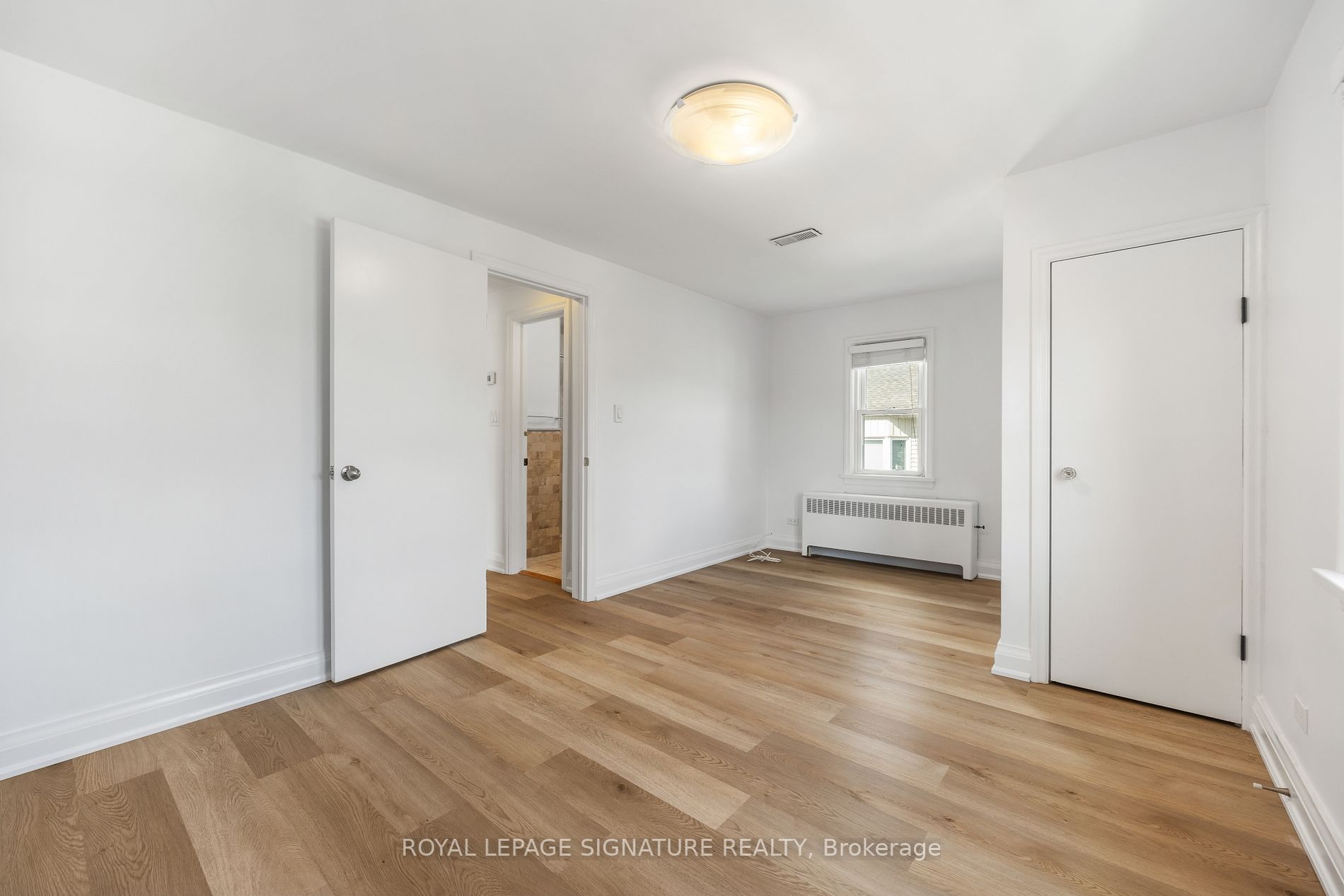 3893 Main St