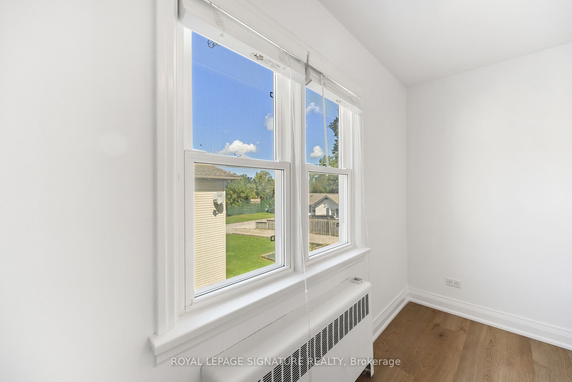 3893 Main St