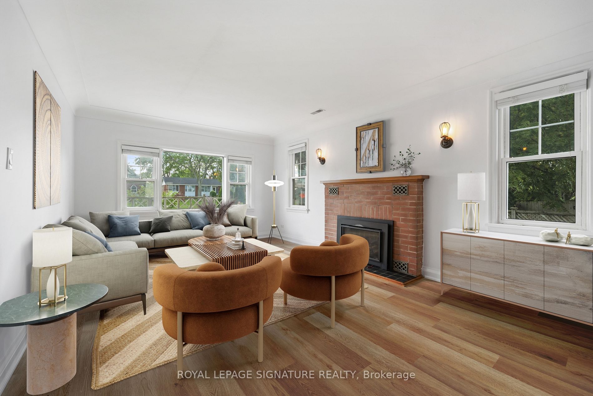 3893 Main St