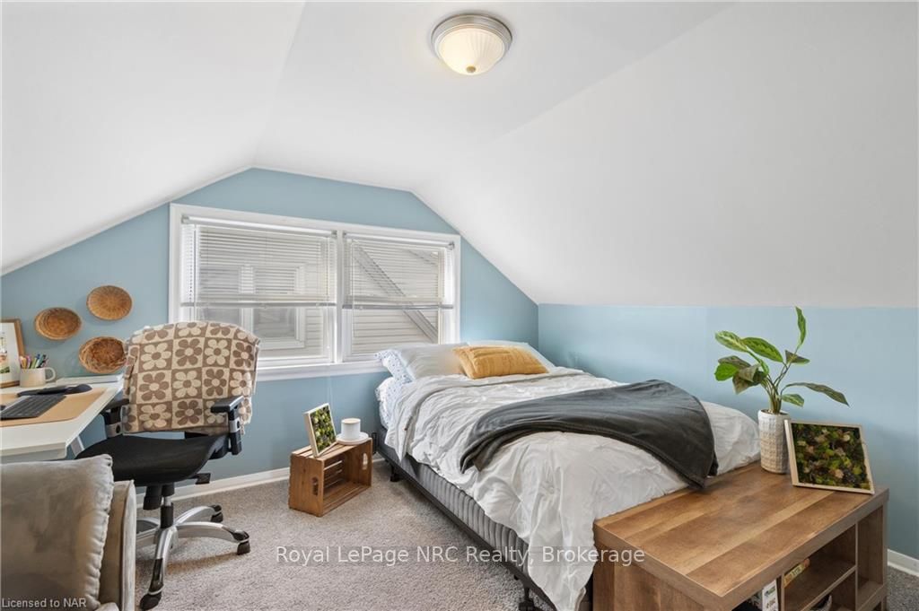 37 Keswick St