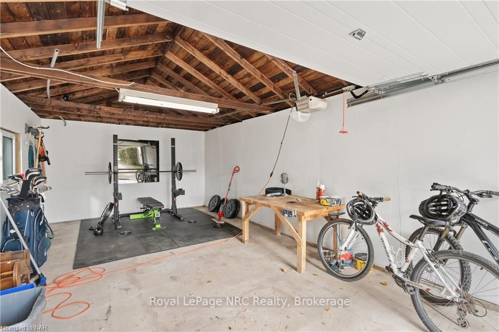 37 Keswick St