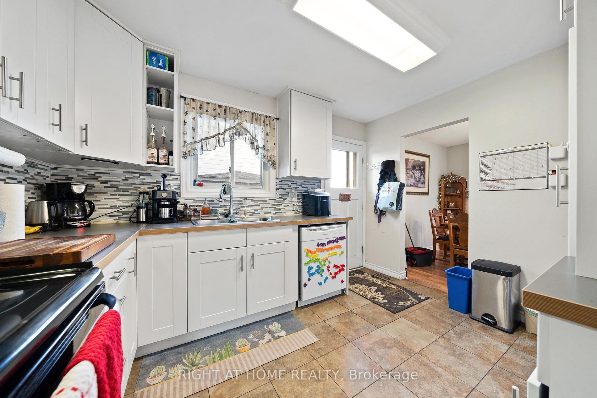 70 Woodlawn Ave