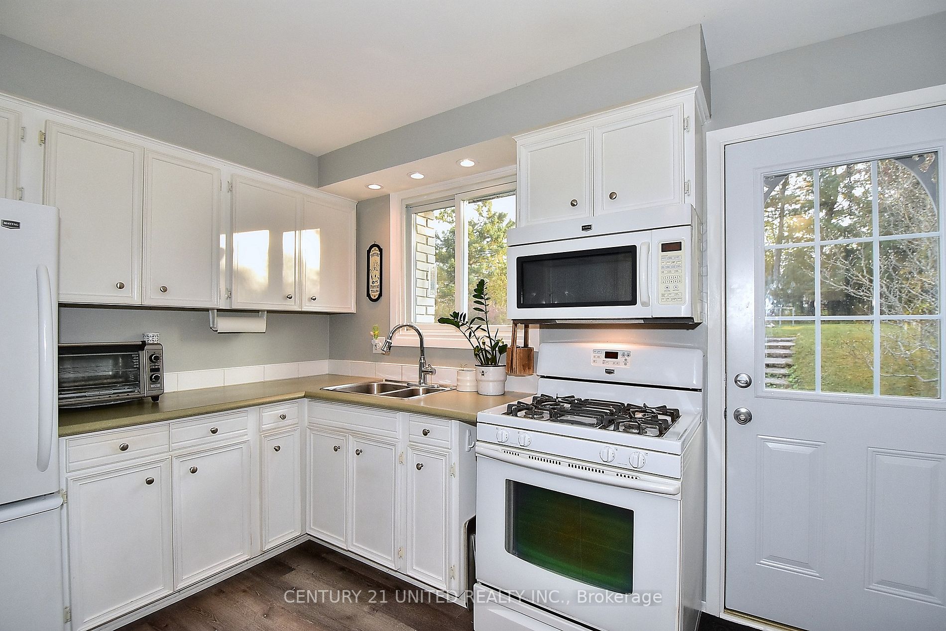 14 Kirkwood Cres