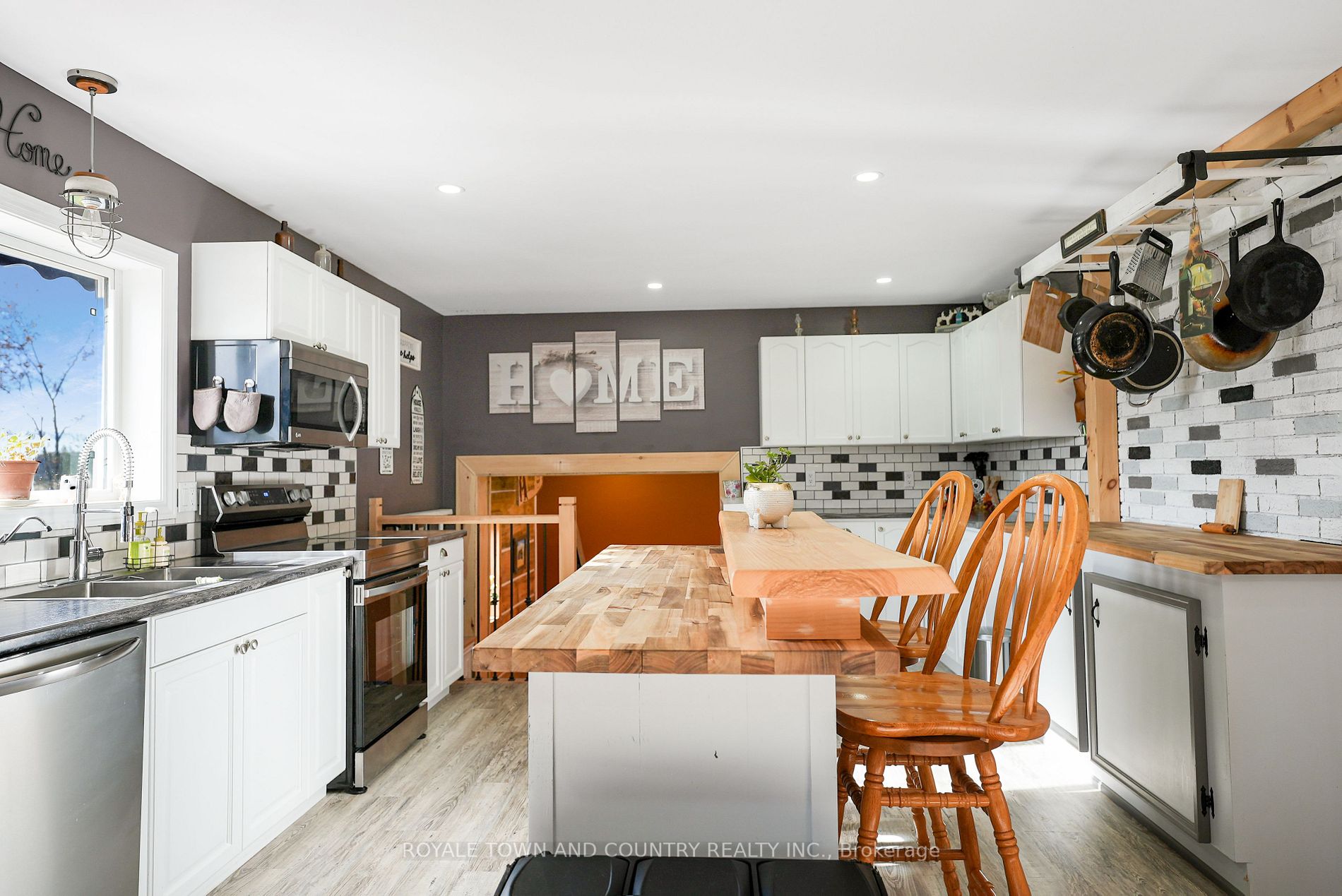386 Peniel Rd