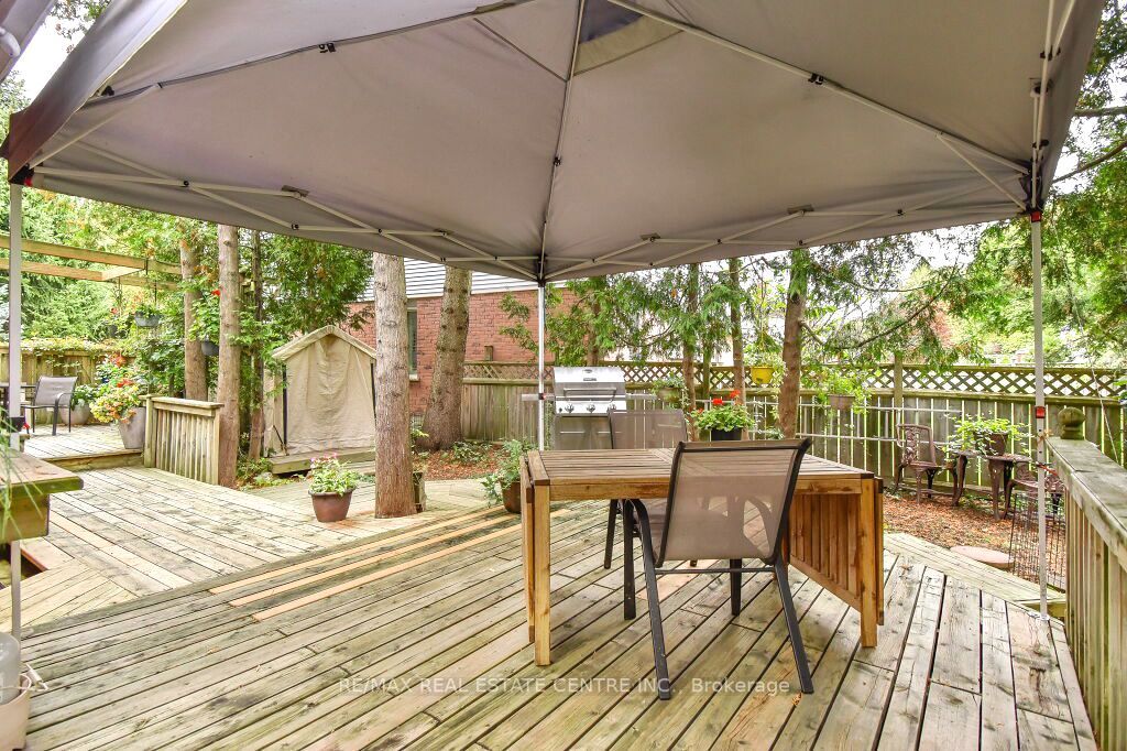 46 Mcelderry Rd