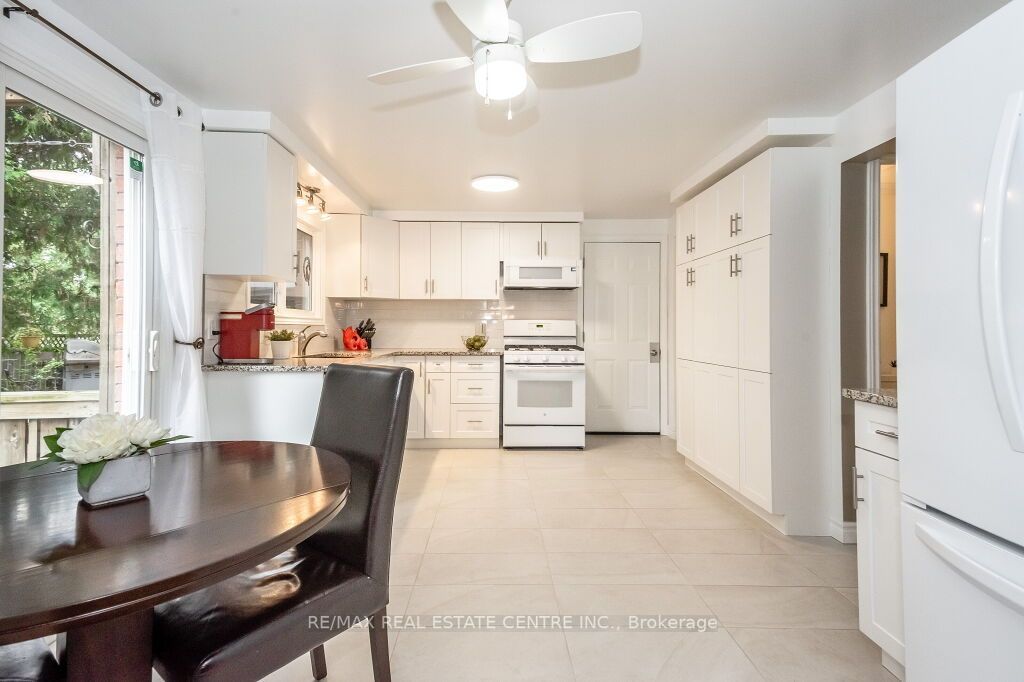 46 Mcelderry Rd