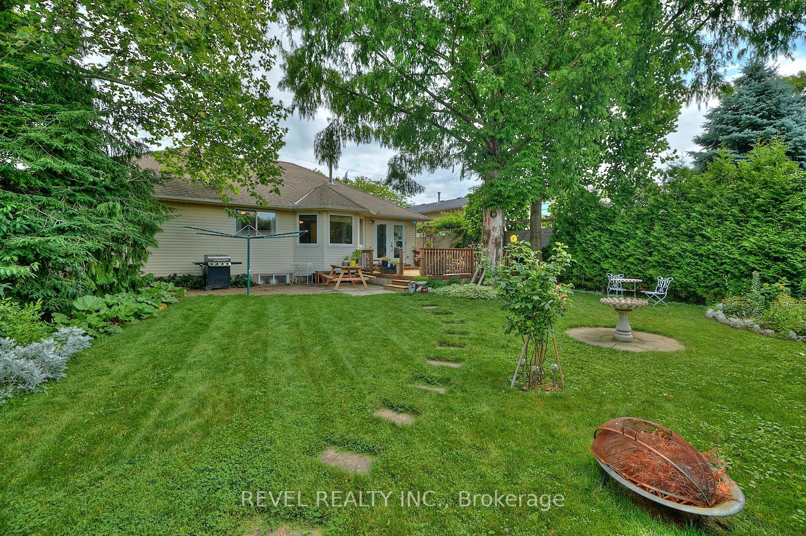 206 Central Ave
