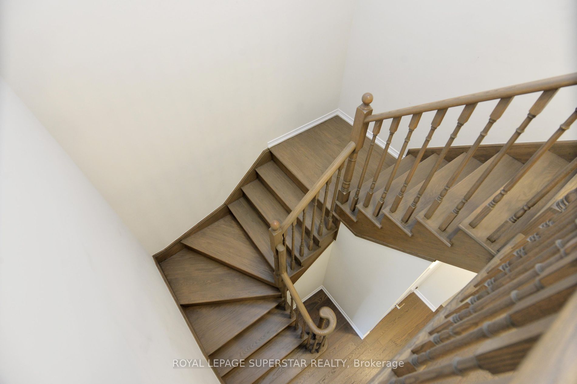 17 Esther Crescent